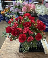 Ruby Red Fresh arrangement 