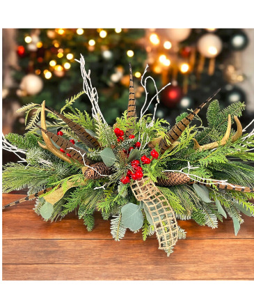 Rustic Dakota Buck Holiday in Vermillion, SD | Pied Piper Vermillion Flowers & Gifts