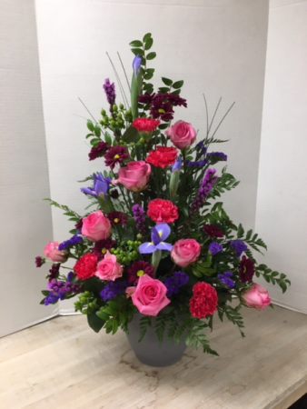 S100 - Pink Rose Inspiration Arrangement