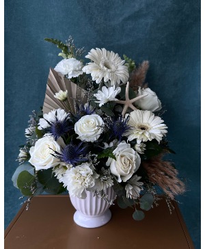 SALTY SHORES FLOWER ARRANGEMENT