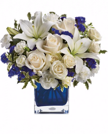 Cube - Sapphire Skies Arrangement in Cherokee, IA | Blooming House