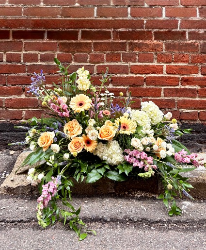 Seasonal Feminine Urn Spray Sympathy 