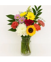 Seasonal flowers vase 