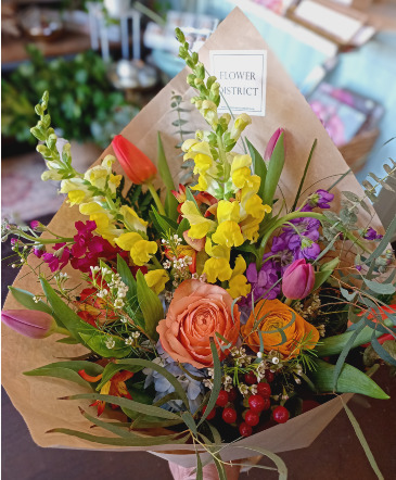 Seasonal Wrapped Bouquet Designer's Choice in Glastonbury, CT | THE FLOWER DISTRICT