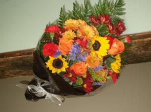 SEASONAL WRAPPED BOUQUET WOODBURY'S ORIGINAL