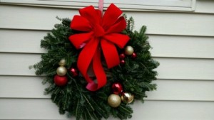 Season's Greetings Wreath 