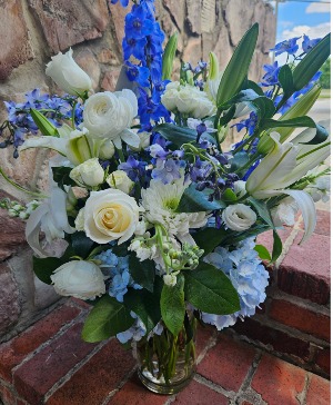 Send the pretty blues  Fresh flowers in glass vase