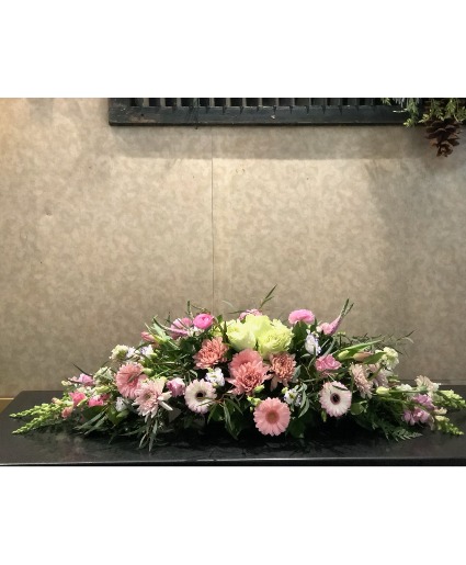 Sentimental Long and Low centerpiece