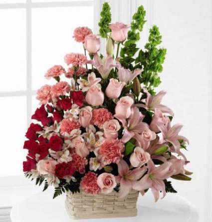 SENTIMENTAL MEMORY Sympathy Basket