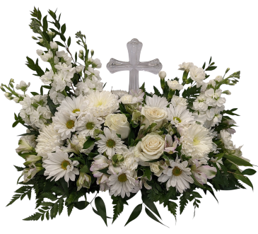 Serene Cross  in Sun City Center, FL | SUN CITY CENTER FLOWERS AND GIFTS