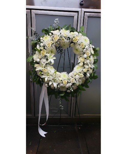 Serenity White Wreath (2 Day Notice) 300.95