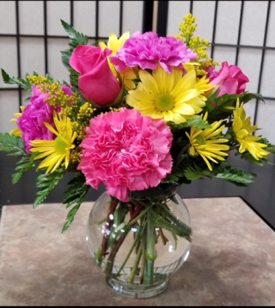 SFS IVB PY Vased Bouquet