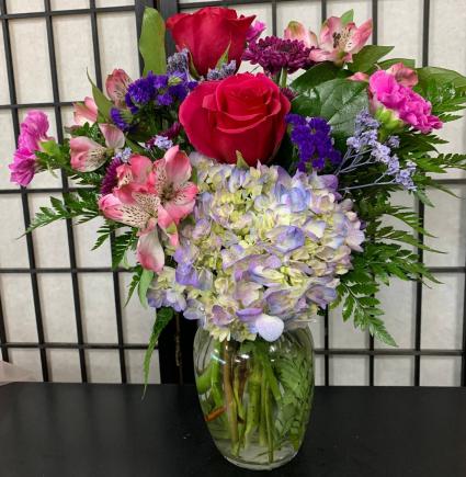 SFS L999 Vased Bouquet