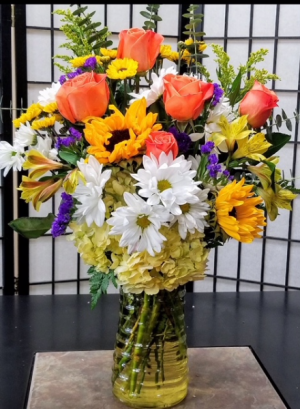 SFS Y973 Vased Bouquet