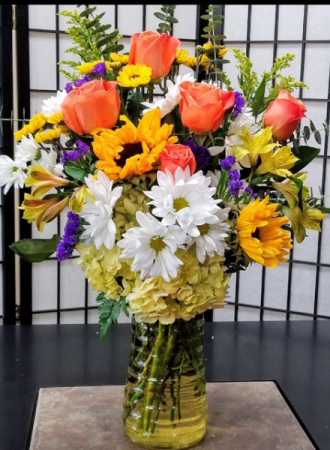 SFS Y973 Vased Bouquet