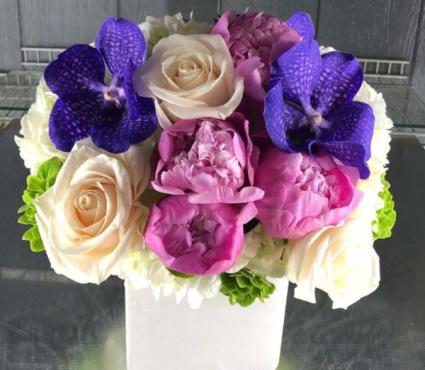 Spring colors square cube flowers 