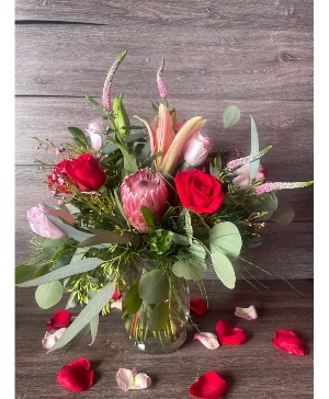 "She's so Extra" dozen rose vase Vase