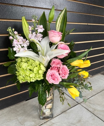 She’s the One vase arrangement  in Wayne, NJ | Rustic Rose Florist