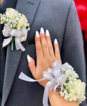 Shimmer White Spray Rose Prom Corsage Set