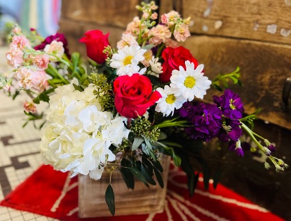 Short and Sassy Mixed Bouquet