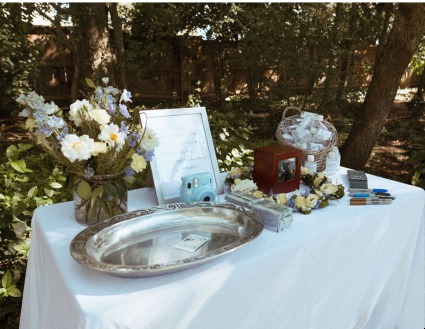 Sign-In Table Flowers and Garland