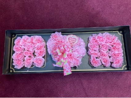 Silk Pink Rose Mom Sign 