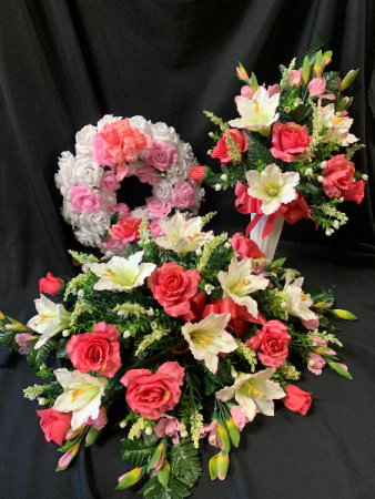 Silk Sympathy Pink Tribute Set in Red Lake, ON | FOREVER GREEN GIFT BOUTIQUE