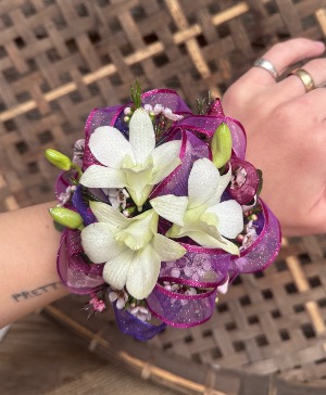 Simple and Sparkly Corsage