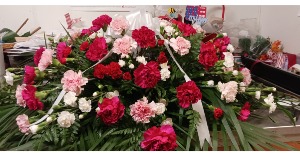 Simple Shades of Pink Casket Spray