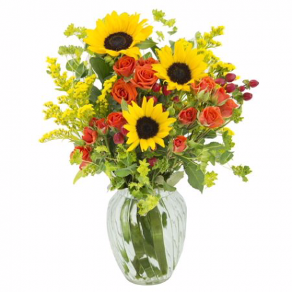 Simple & Sunny Floral Arrangment
