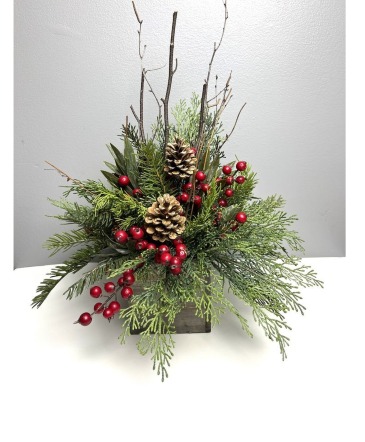Simply Greens centerpiece in Cherryville, BC | Simply Baskets, Gifts & Spruce Farms