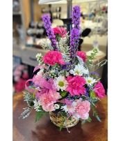 Simply little pinks Table arrangement 
