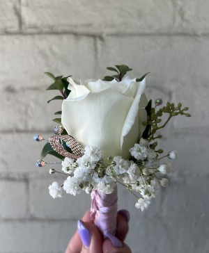 Classic Charm Boutonniere