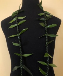Single Ti Leaf Lei 