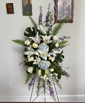 Sky's Embrace Standing Spray