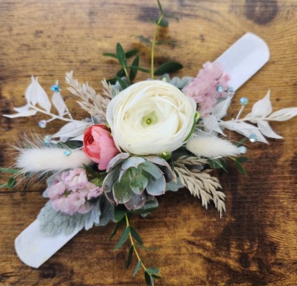 'Slap Bracelet' Wrist Corsage 