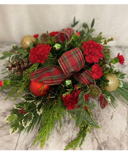 Small Holiday Centerpiece Holiday Centerpiece