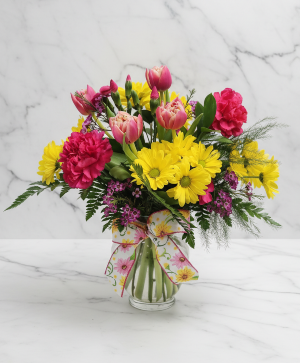 Smile So Pretty Vase Arrangement