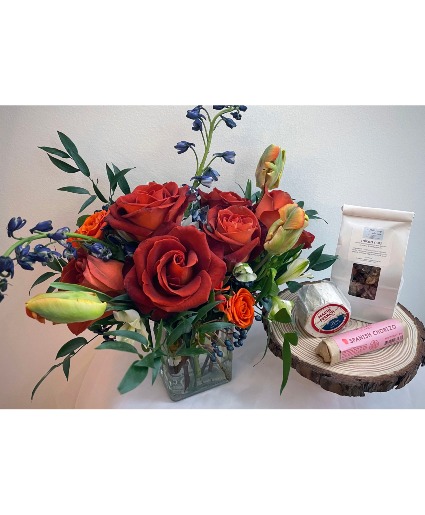 Snackin' Sweetheart Gift Package
