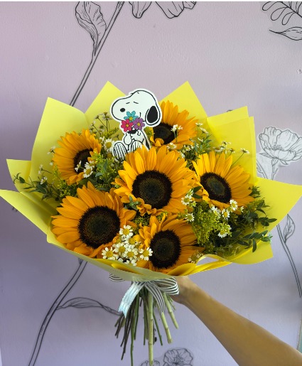 Snoopy's Sunflower Field 