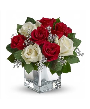 Snowy Night Bouquet 