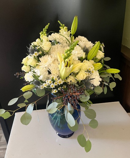 Soft Horizon Tribute Vase