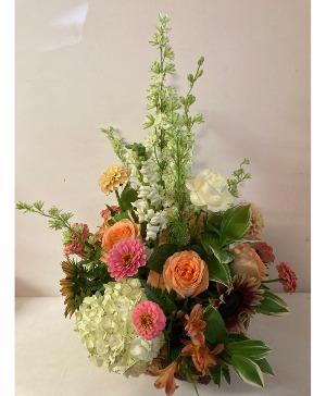 Soft Morning Basket for soft peach flowers