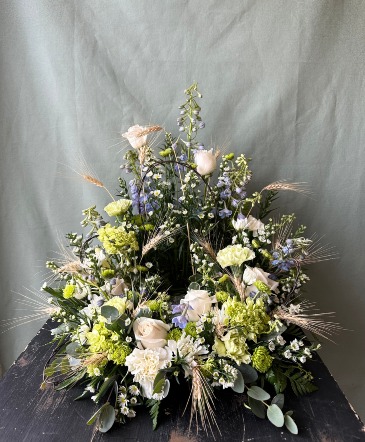 Soft Sincere Tribute  Urn Wreath in La Grande, OR | FITZGERALD FLOWERS