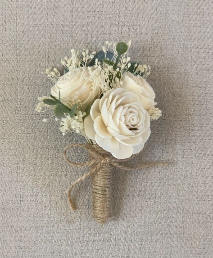 Sola Wood Boutonniere 