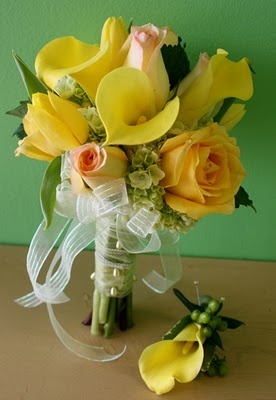 Solid Hand Held Bouquet Hand Held