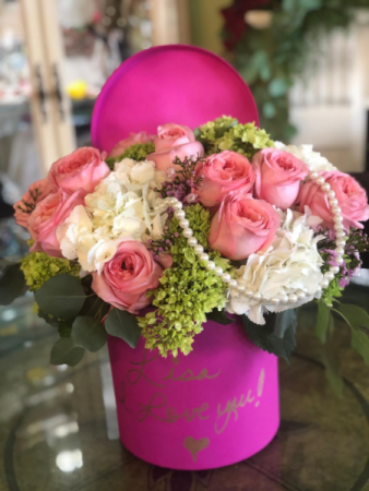 Sophisticated Pink Rose Hat Box