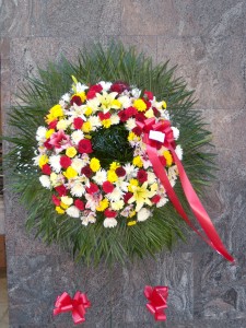  garden of sunlight  wreath 