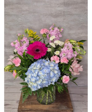 Southern Belles Bounty Vase Arrangement 