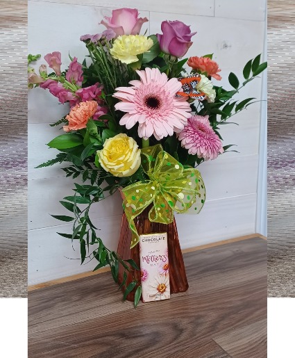 Moms Special Assorted Bouquet(Bar Not Included) Fresh Arrangement